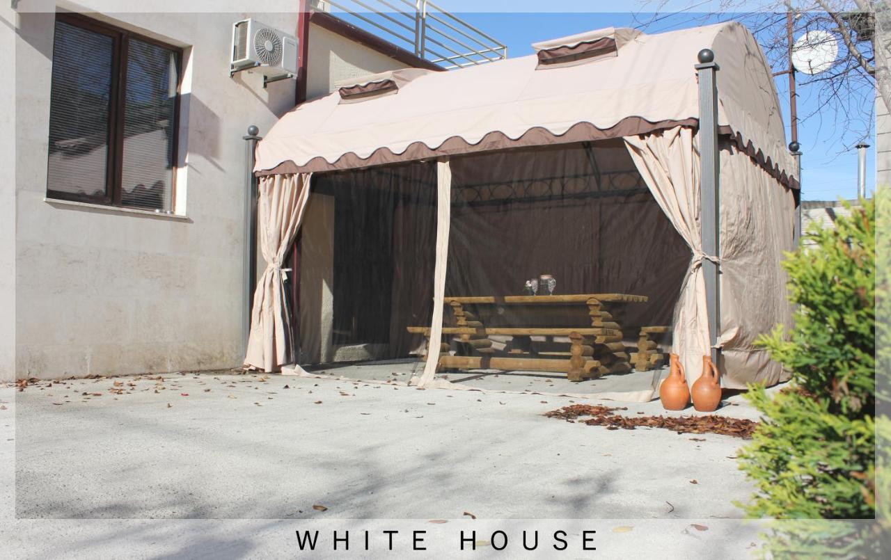 White House Villa Tbilisi ภายนอก รูปภาพ