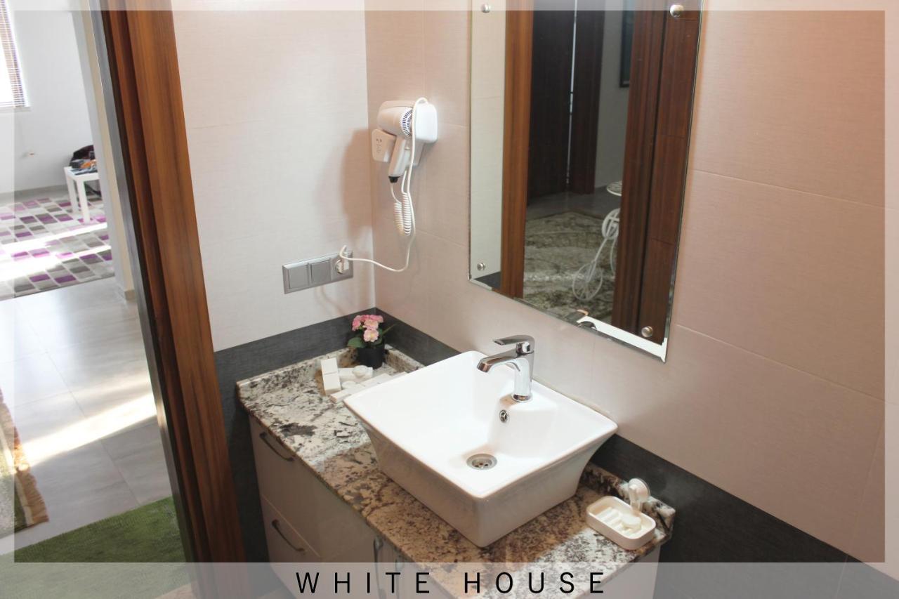 White House Villa Tbilisi ภายนอก รูปภาพ