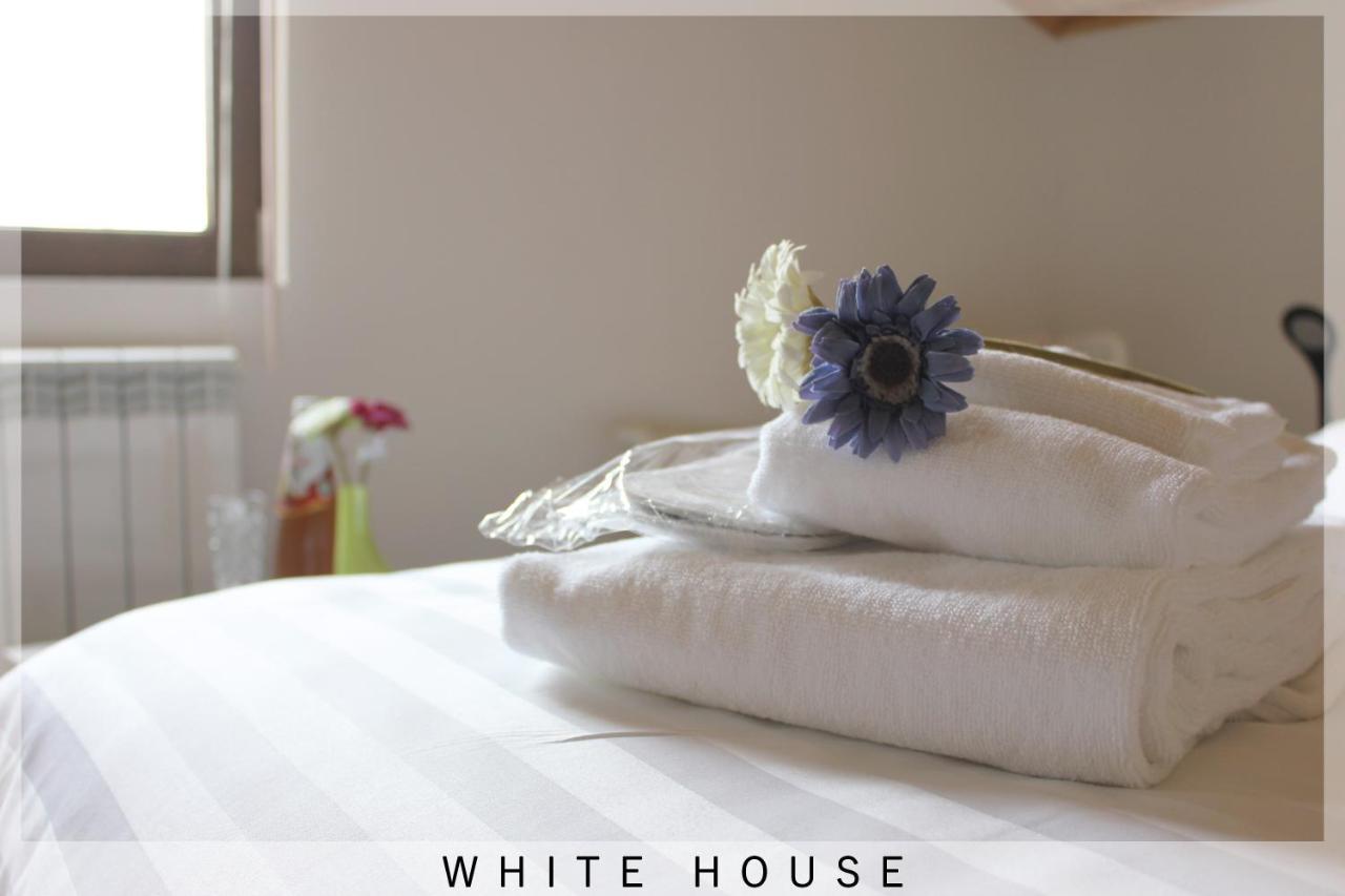 White House Villa Tbilisi ภายนอก รูปภาพ